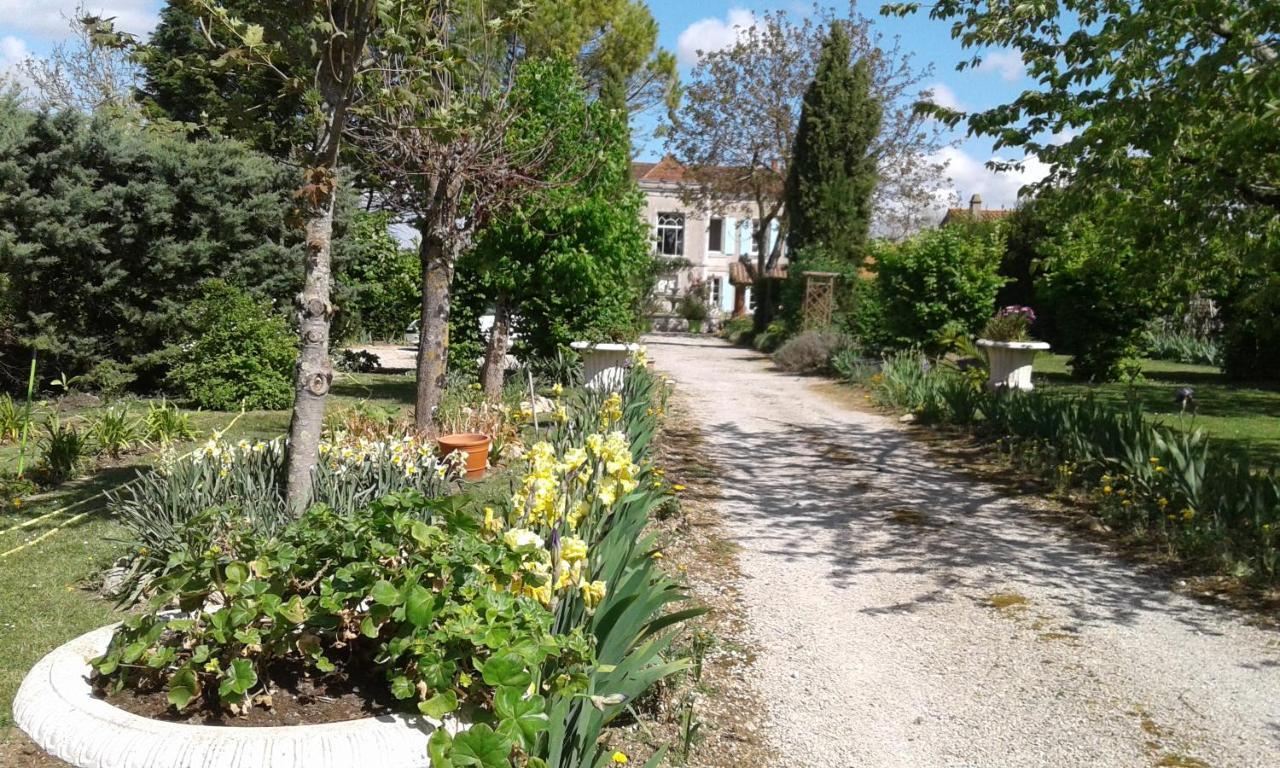 L'Isle De Bourbon Bed & Breakfast Le Gué-de-Velluire Dış mekan fotoğraf