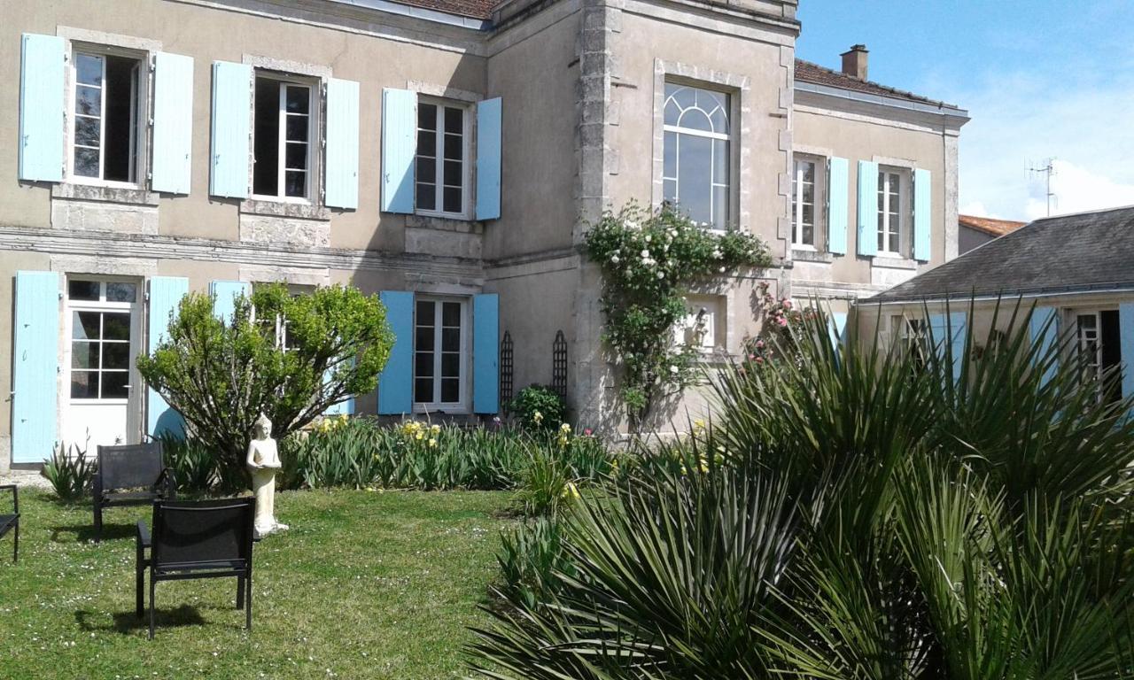 L'Isle De Bourbon Bed & Breakfast Le Gué-de-Velluire Dış mekan fotoğraf